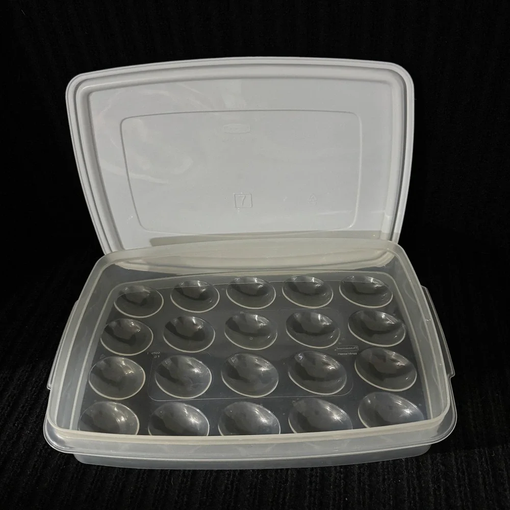 Rubbermaid Servin Saver Deviled Egg Carrier 20 Slot Vintage Clear White Lid 7